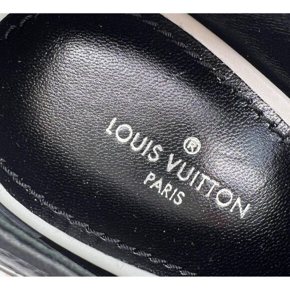 NWOT LOUIS VUITTON Spring/Summer Runway LV Logo Swift Heeled Loafers Size EU36 - Picture 11 of 15